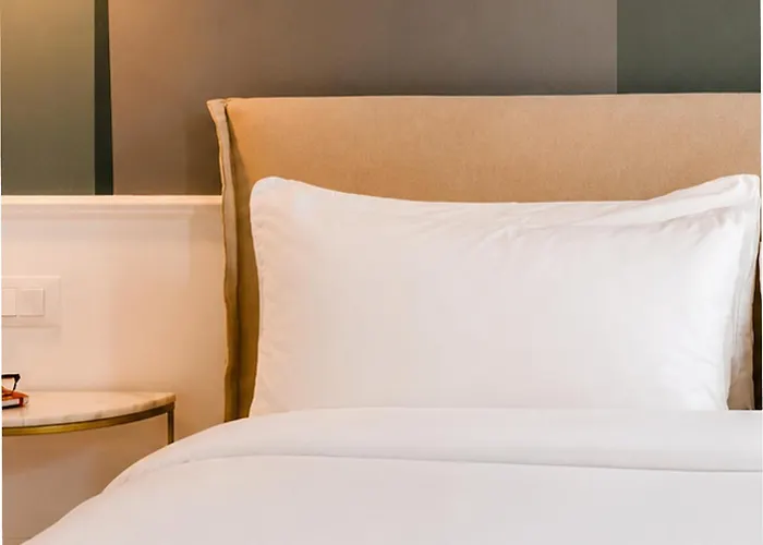 Sonder by Marriott Bonvoy Antinoo Apartments Piazza del Parlamento Roma